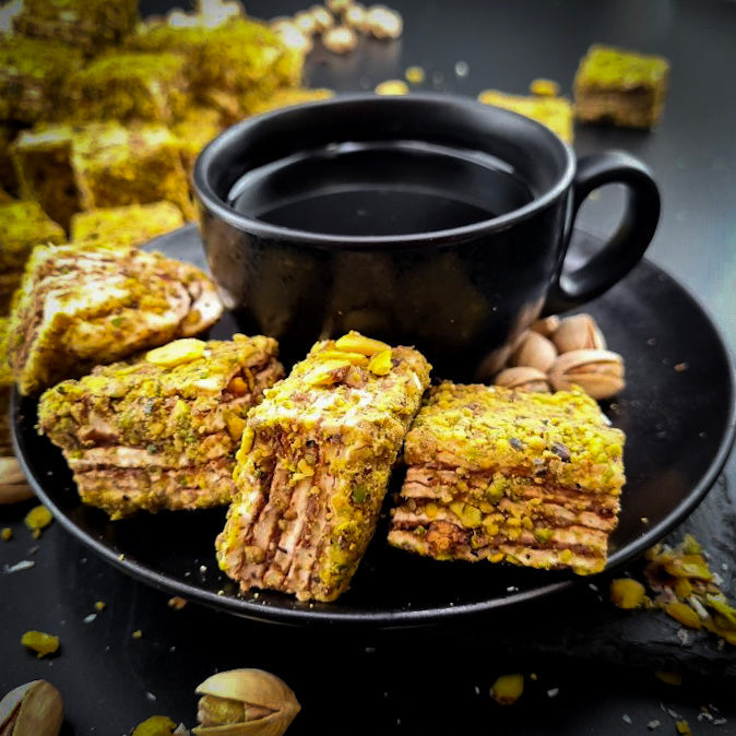 Lukuma tortīte ar pistācijām