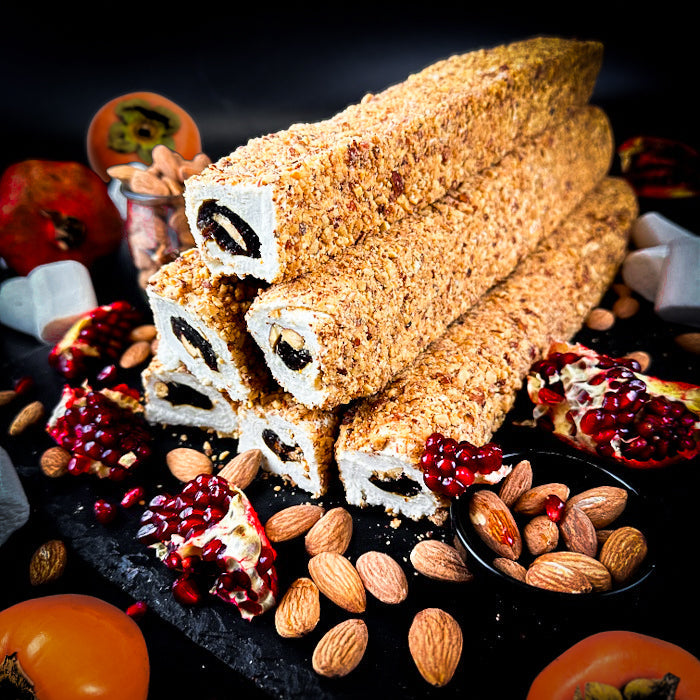 Fantastisks lukums ar granātābolu un hurmas marmelādi ar mandelēm