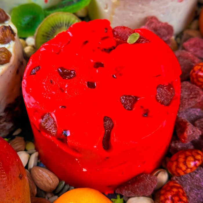 Mini-tortīte no Samarkandas halvas - sulīga zemene