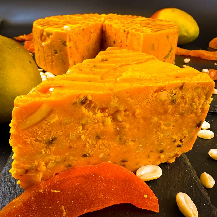 Samarkandas halva ar mango un ananāsiem